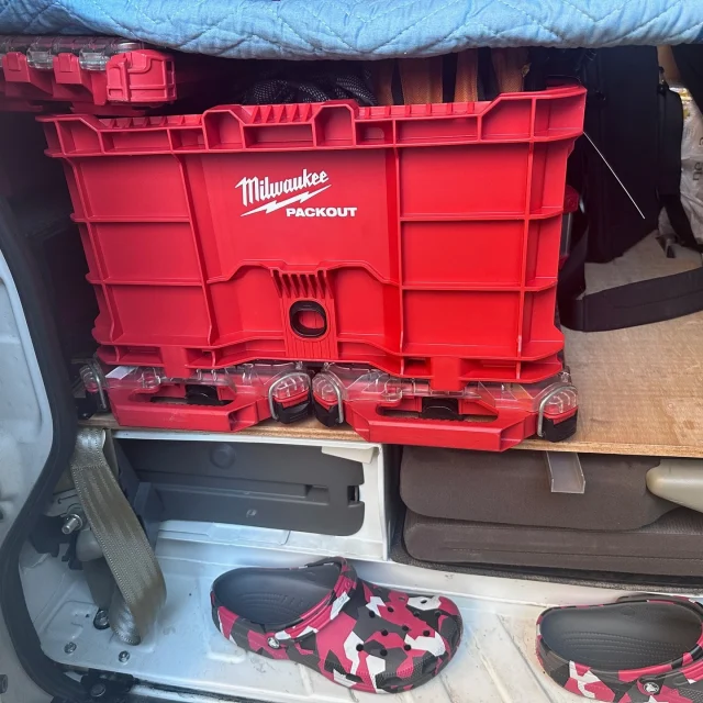 いつもお世話になっておりますNDTEC（株）広報担当の吉井です

青色の工具とミルウォーキーを見ると購入しないといけないという使命感に悩まされる今日この頃です。

実際、現場で使用するかは別問題ですが・・・心は満たされています。

＃日本電通
＃NDTEC
＃NDA
＃ベッセル
＃VESSEL
＃ジェフコム
＃JEFCOM
＃ミルウォーキー
＃milwaukee 
＃パックアウト
＃青色工具
＃貫通ドライバー
＃両口ダブルラチェットレンチ